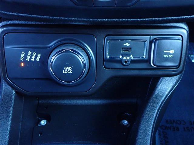 Used 2021 Jeep Renegade Sport image 16