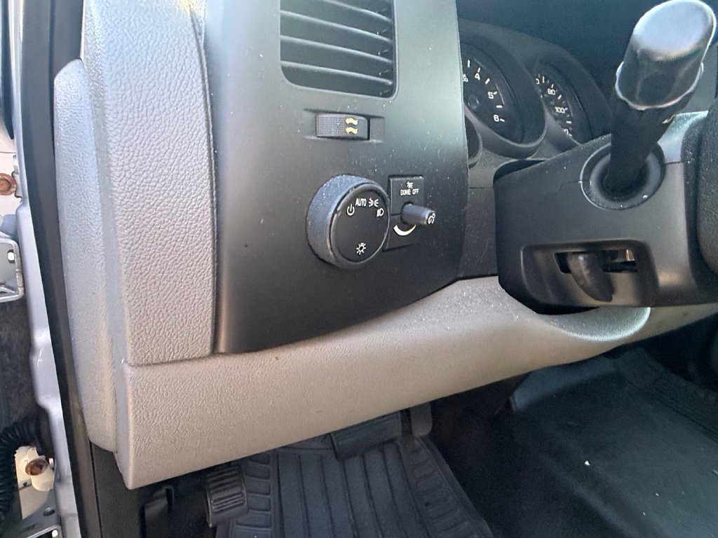 Used 2012 Chevrolet Silverado 1500 W/T RWD image 11