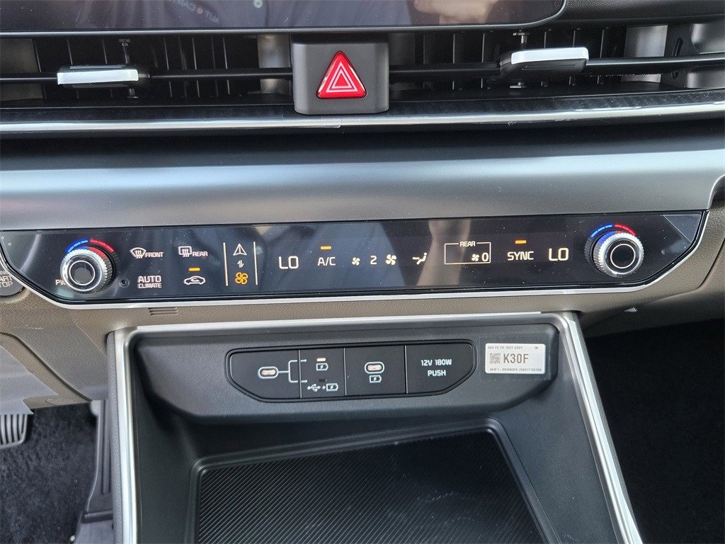 New 2026 Kia Carnival image 13