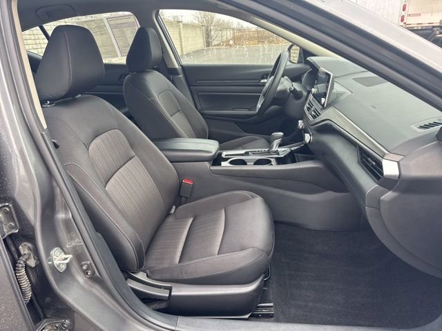 Used 2024 Nissan Altima 2.5 SV image 18