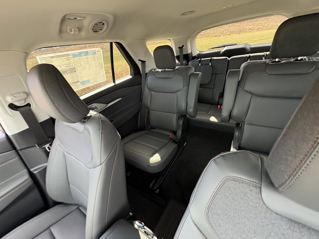 New 2026 Ford Explorer Active w/ Active Comfort Package image 37