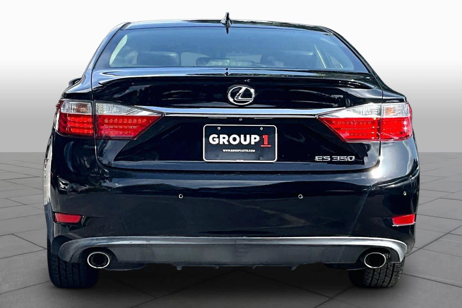 Used 2015 Lexus ES 350 w/ Premium Package FWD image 5