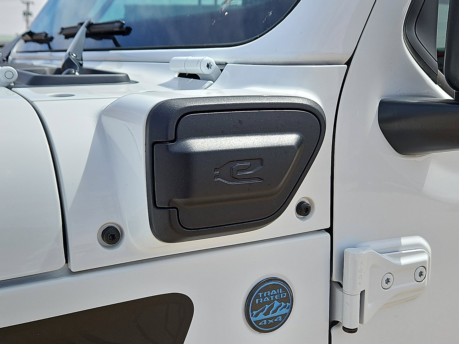 Used 2025 Jeep Wrangler Unlimited Sahara AWD/4WD image 6