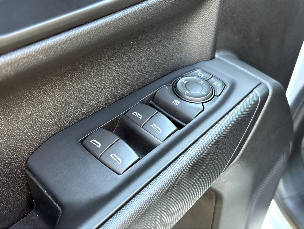 Used 2025 Chevrolet Silverado 1500 Custom image 22
