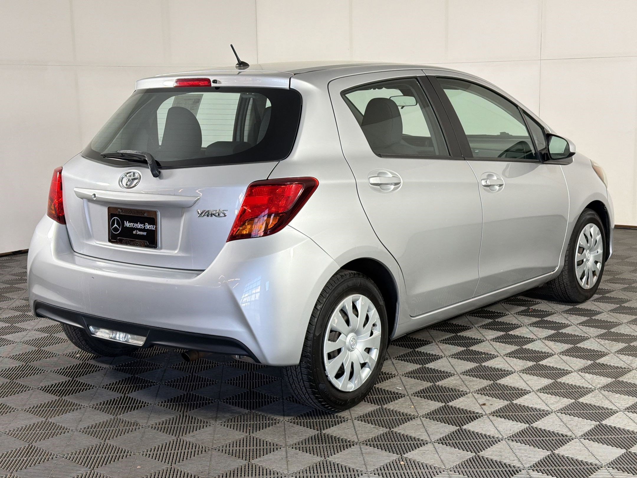 Used 2017 Toyota Yaris L w/ Carpet Mat Package image 9