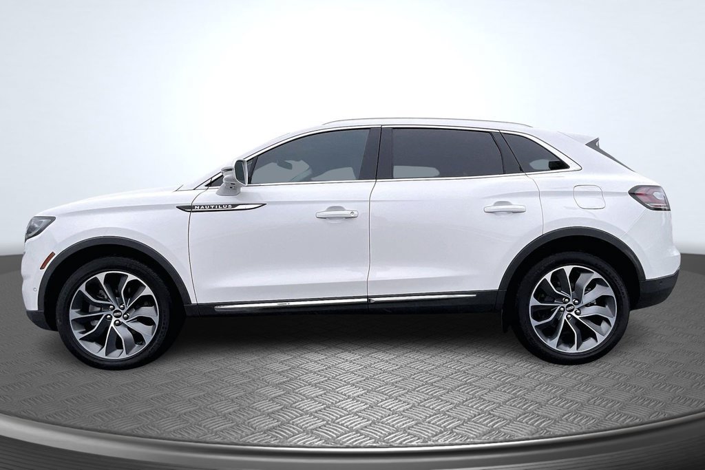 Certified 2023 Lincoln Nautilus Reserve w/ Equipment Group 201A AWD/4WD image 8