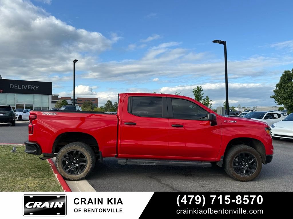 Used 2025 Chevrolet Silverado 1500 Custom Trail Boss AWD/4WD image 9