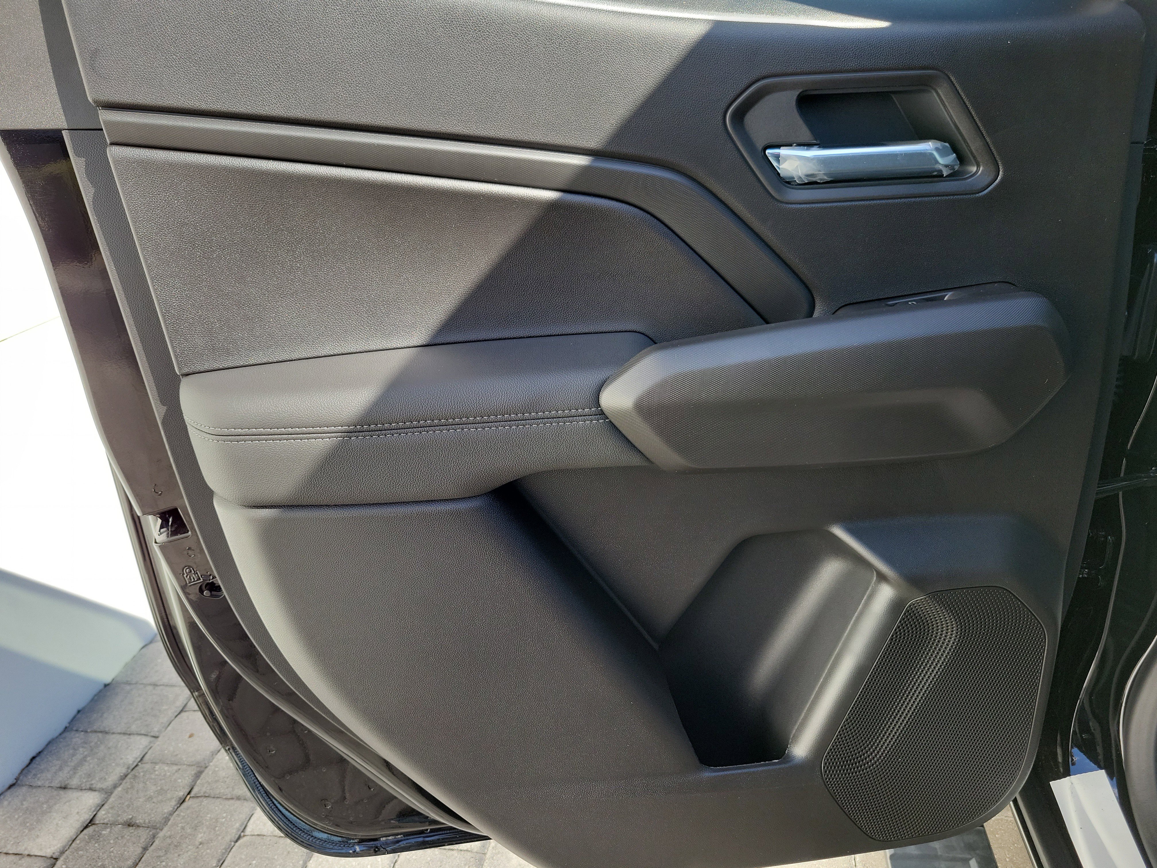 New 2026 GMC Canyon Elevation w/ Convenience Package image 11