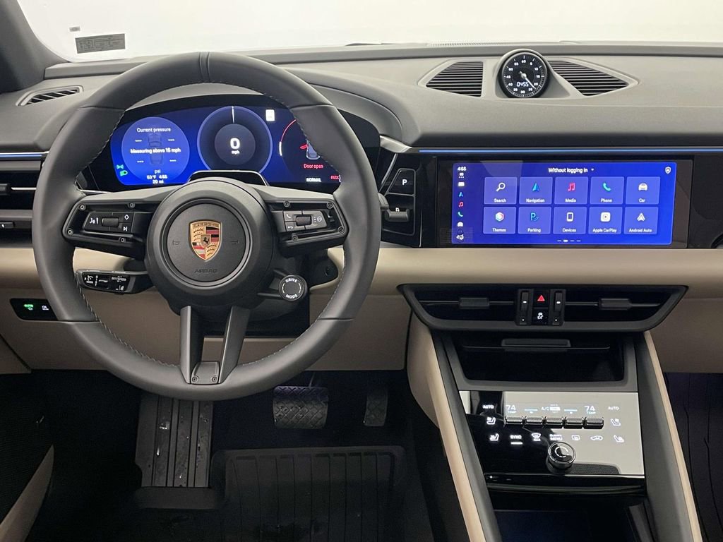 New 2026 Porsche Macan 4 Electric image 28