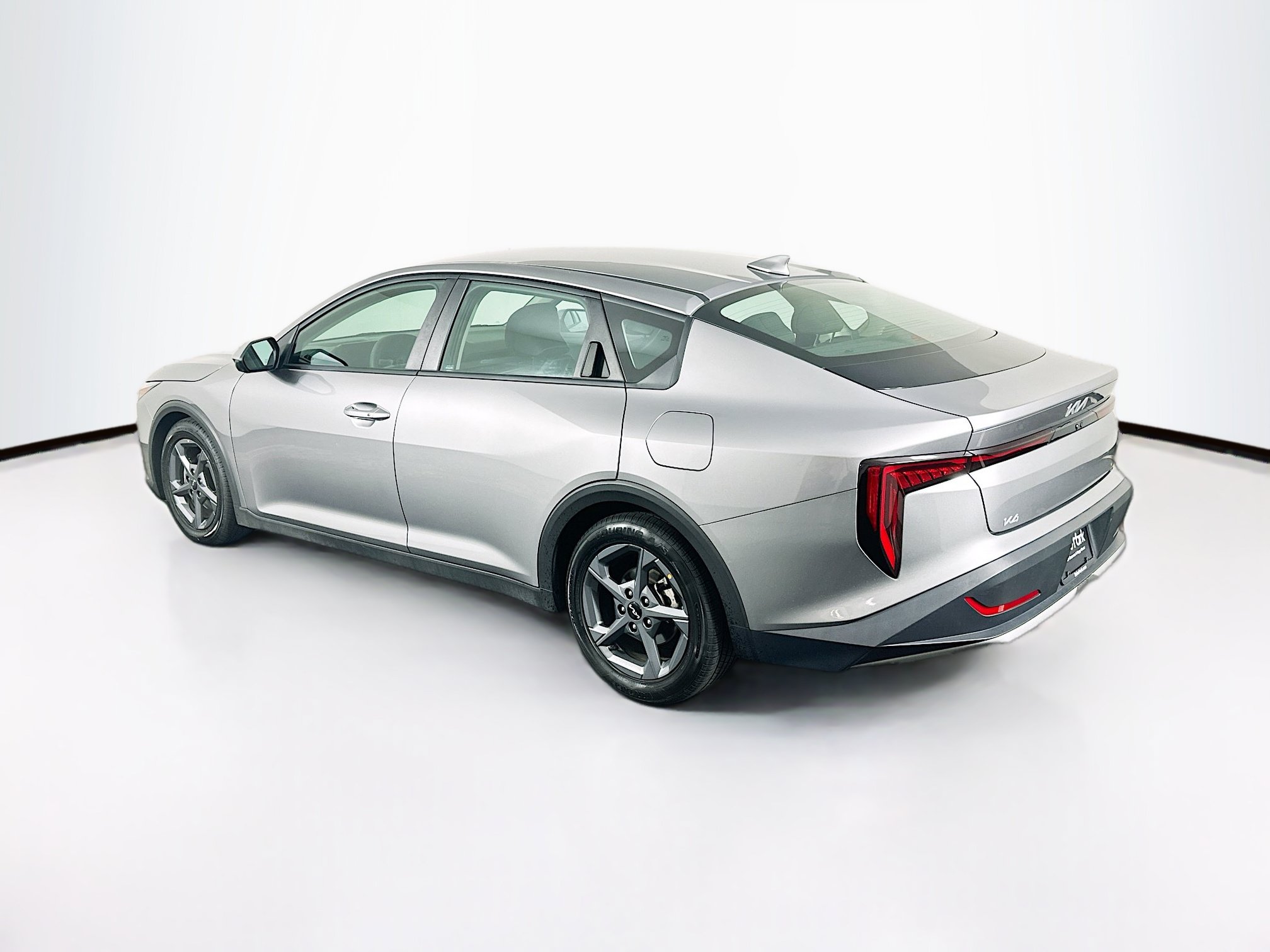 Used 2025 Kia K4 FWD image 5