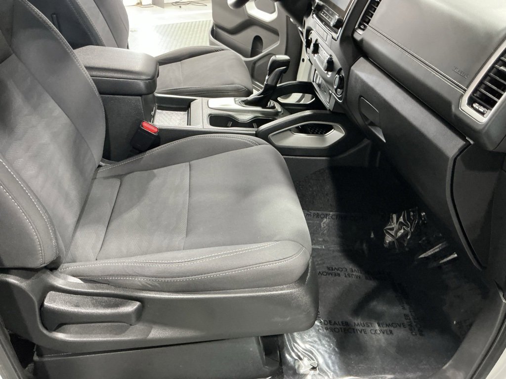 Used 2023 Nissan Frontier SV image 18