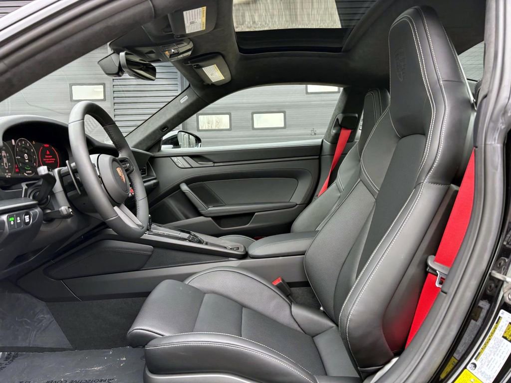 Used 2026 Porsche 911 Carrera 4 GTS image 5