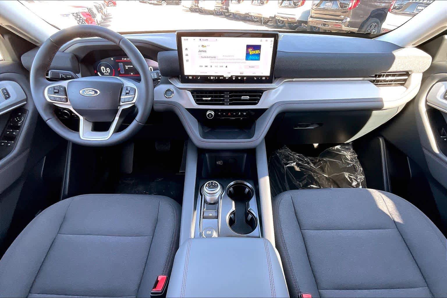 New 2026 Ford Explorer Active image 5