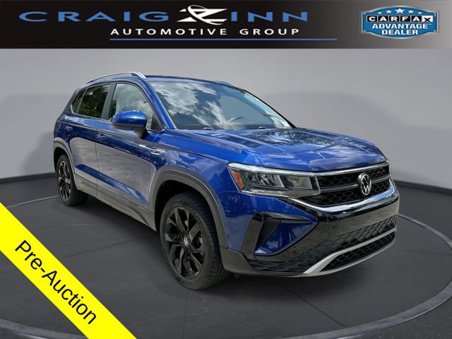 Used 2023 Volkswagen Taos SE w/ Black Wheel Package FWD image 1