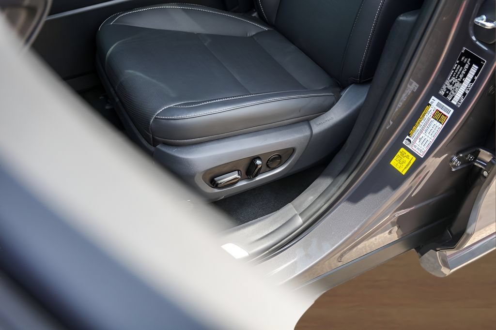 Used 2025 Lexus TX 350 AWD w/ Technology Package image 8