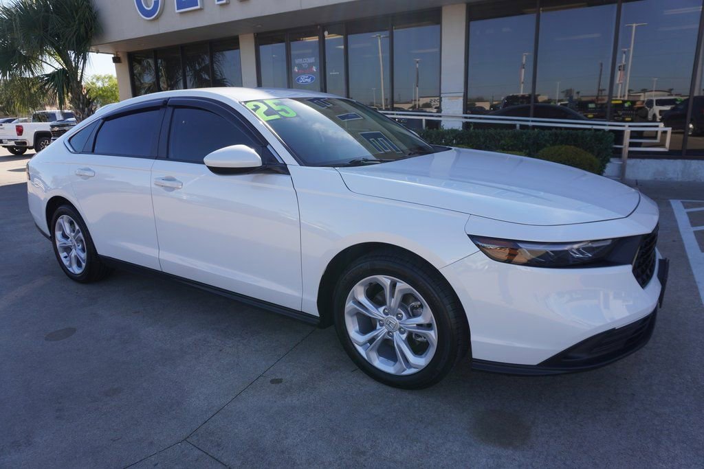 Used 2025 Honda Accord LX image 1