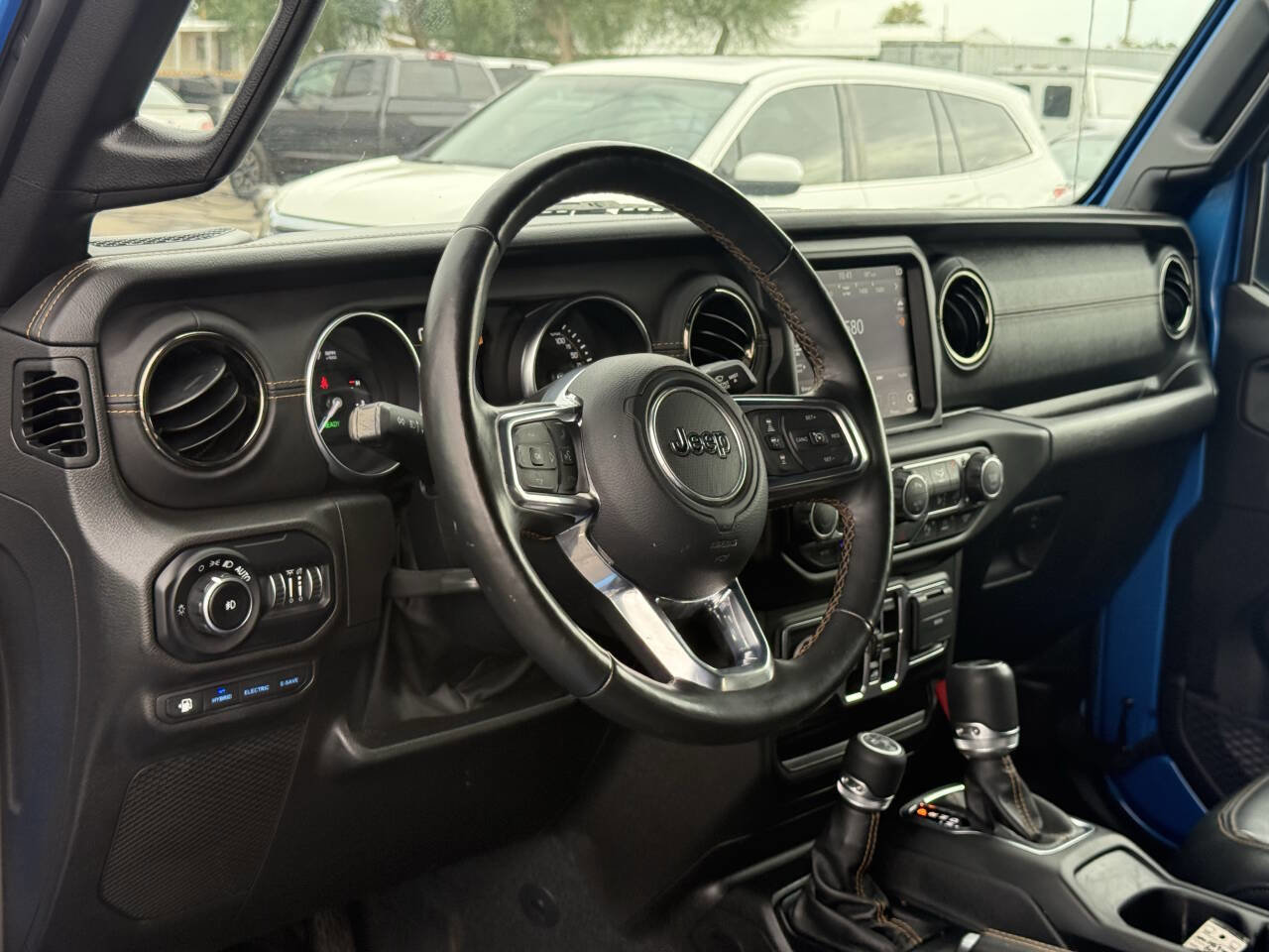 Used 2022 Jeep Wrangler Unlimited Sahara image 22