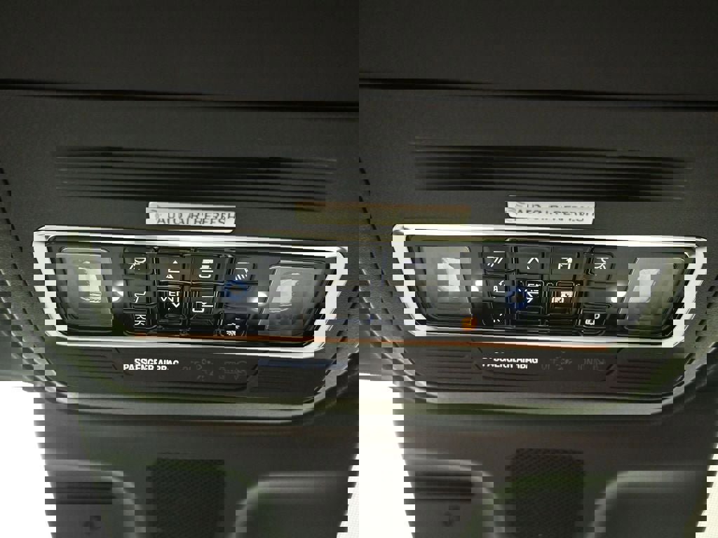 New 2026 Lincoln Navigator Reserve image 24