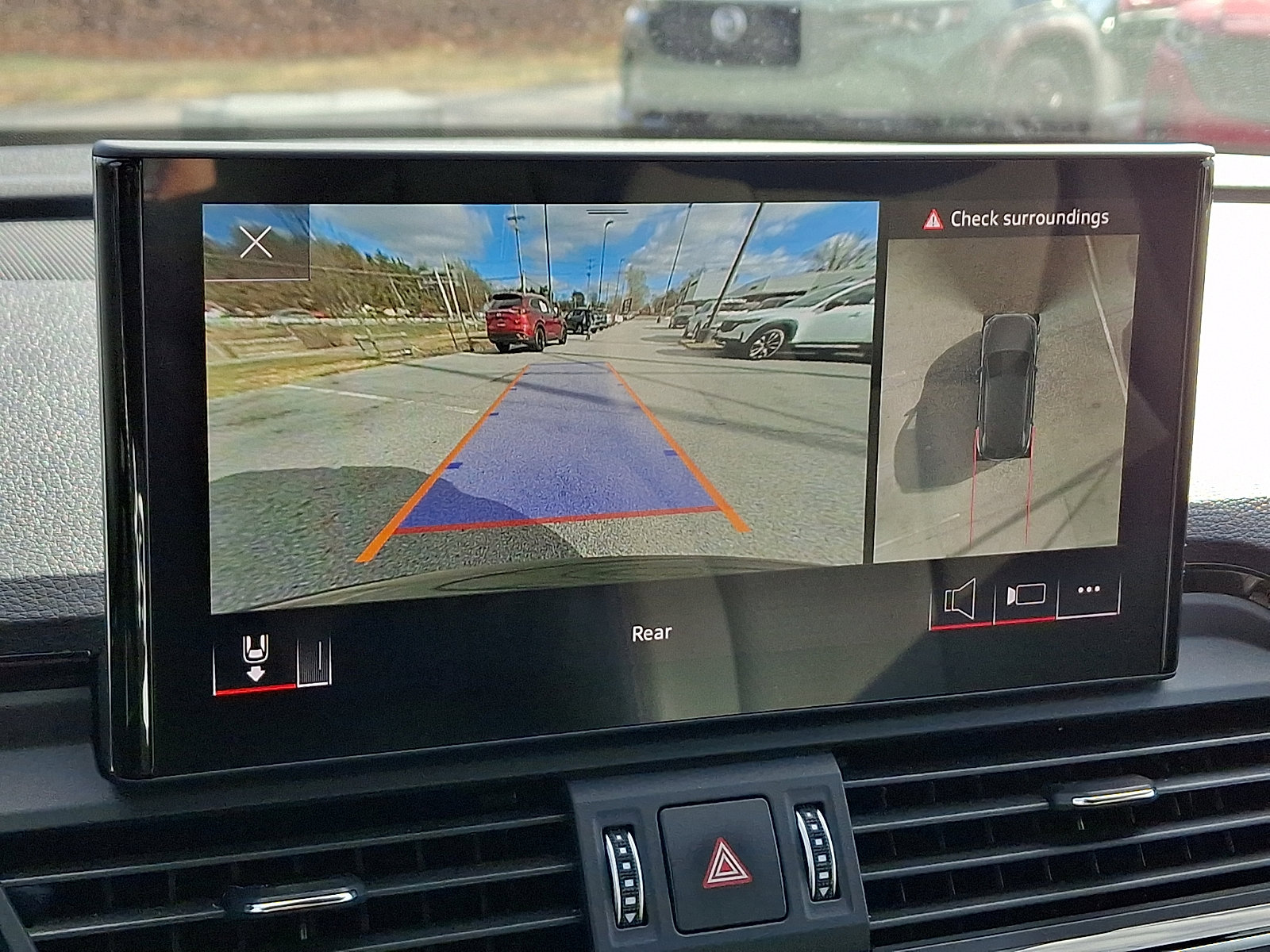 Used 2022 Audi SQ5 Premium Plus w/ Premium Plus Package image 20