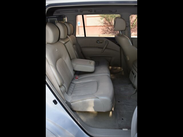Used 2014 INFINITI QX80 2WD w/ Deluxe Touring Package image 28