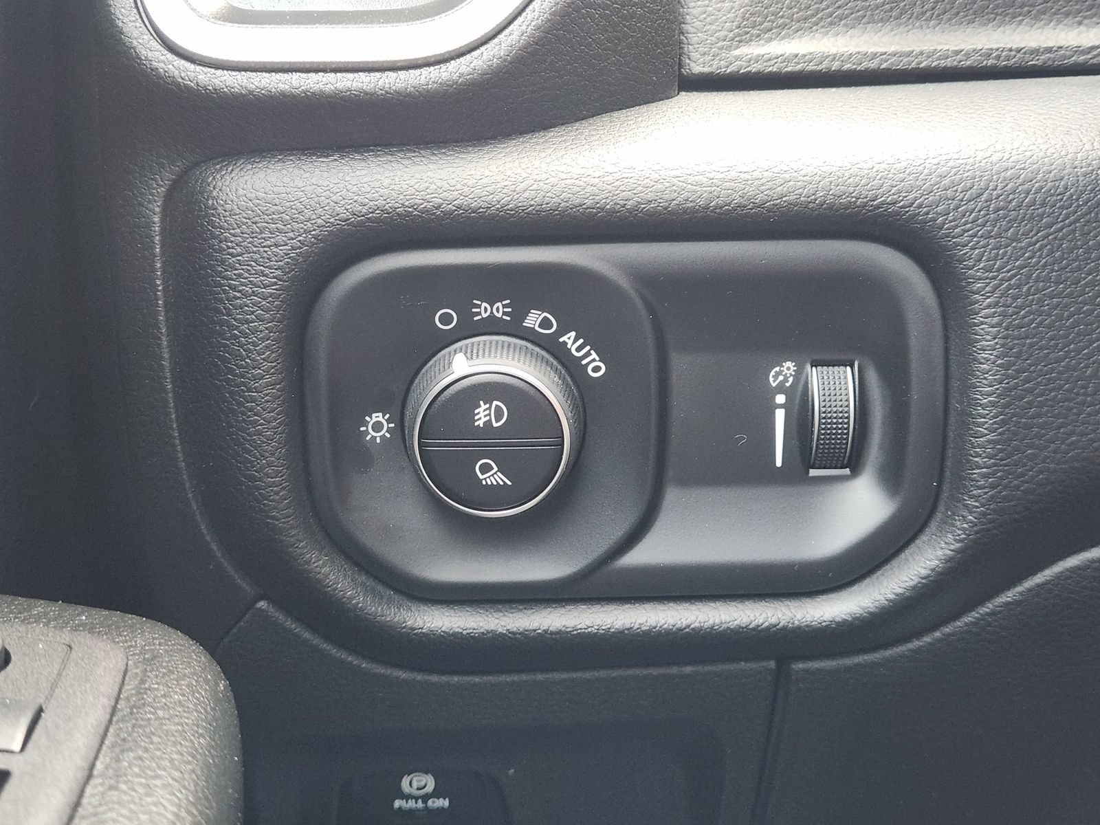 Used 2023 RAM 1500 Lone Star AWD/4WD image 23