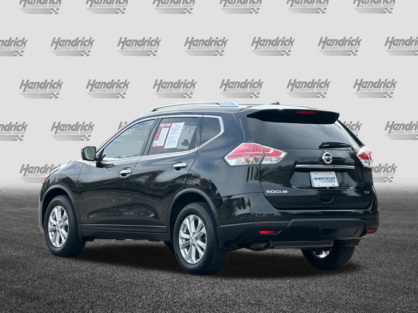 Used 2016 Nissan Rogue SV w/ SV Premium Package image 7