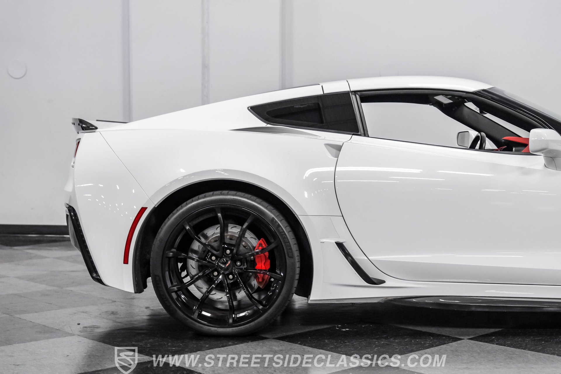 Used 2019 Chevrolet Corvette Grand Sport image 32