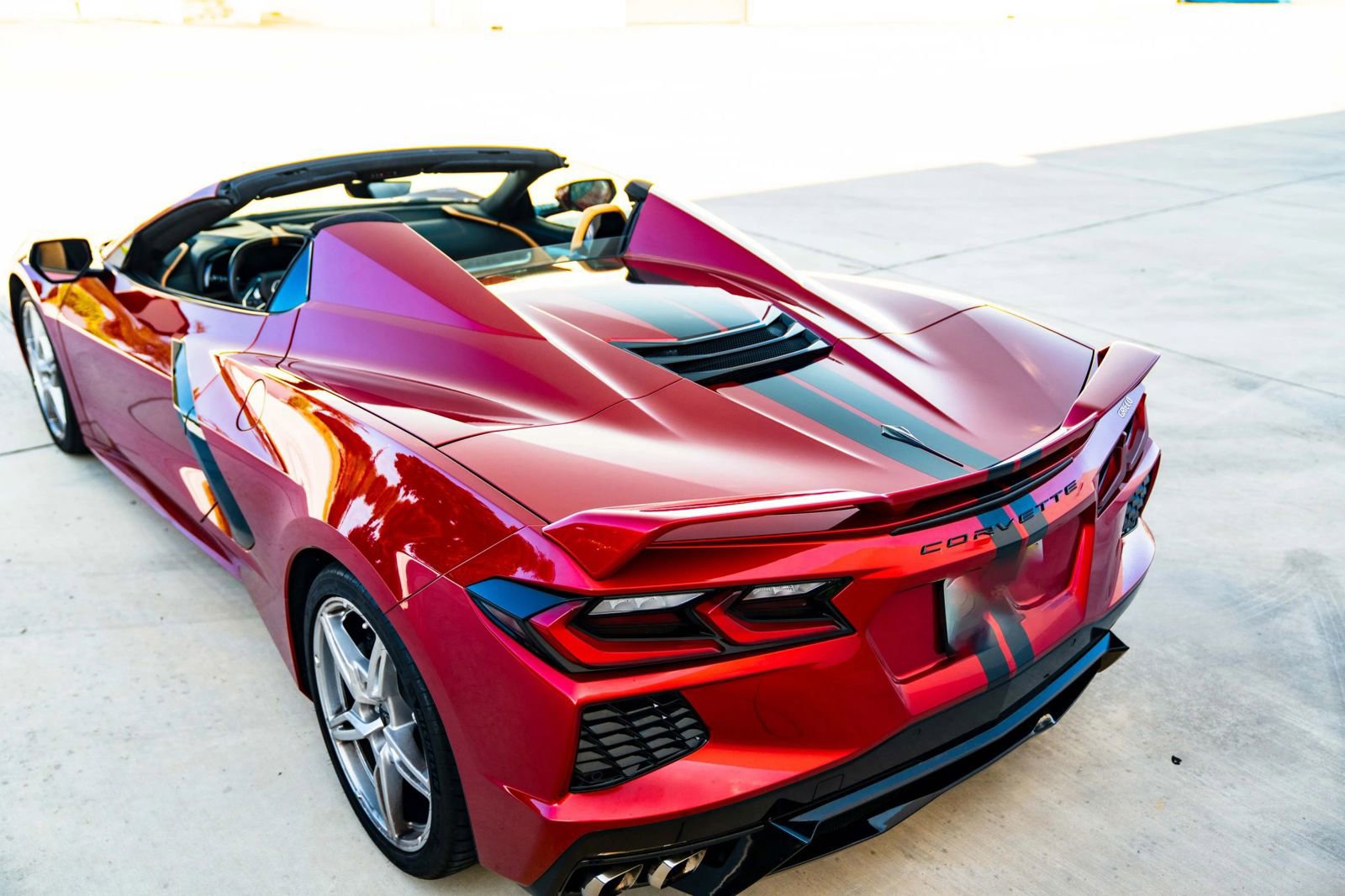 Used 2021 Chevrolet Corvette Stingray Premium Conv w/ Z51 Performance Package RWD image 18