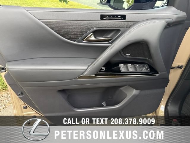 Used 2026 Lexus LX 700h Overtrail w/ Accessory Package (P3) AWD/4WD image 26