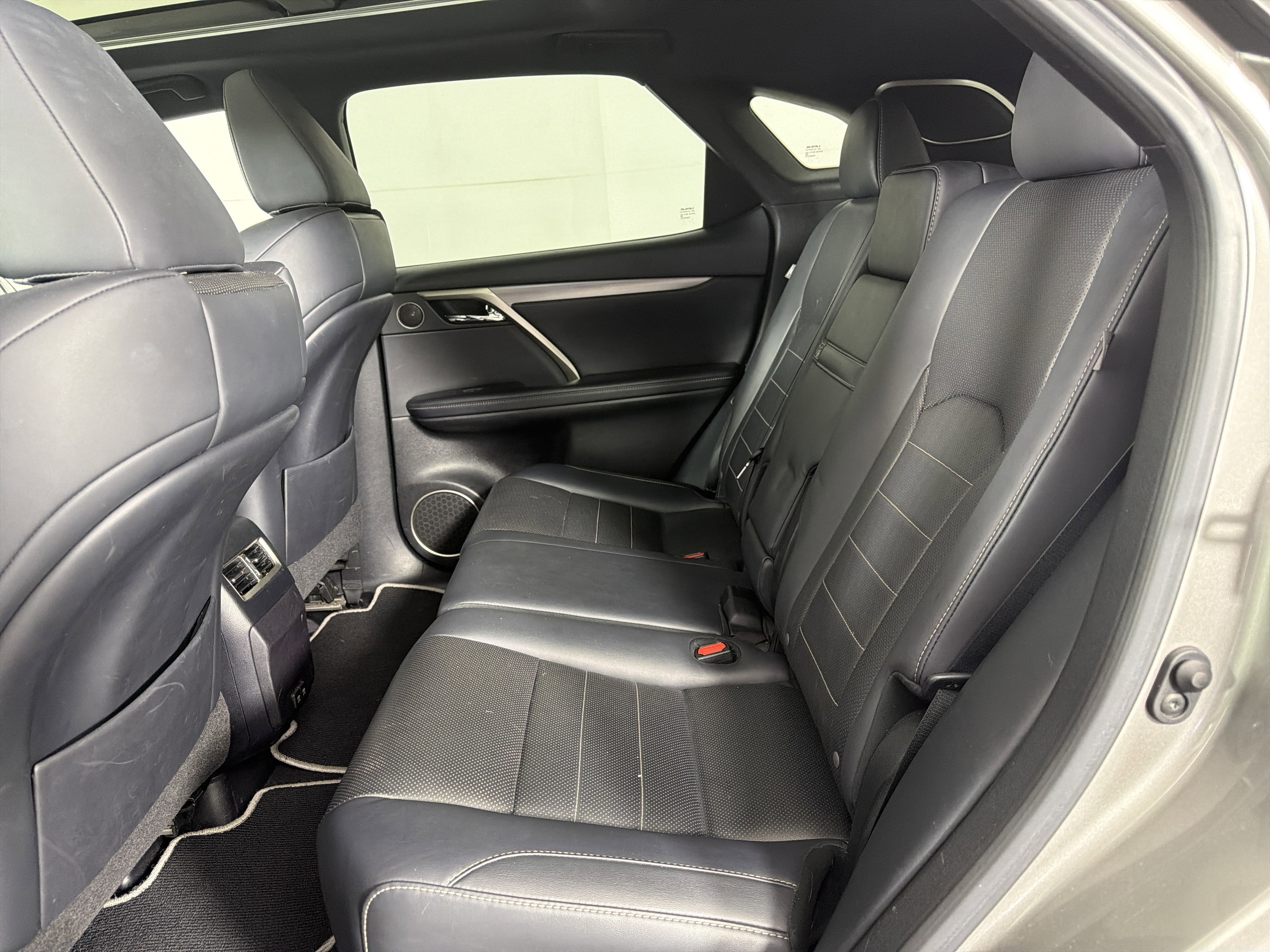 Used 2020 Lexus RX 350 F Sport w/ Accessory Package AWD/4WD image 19
