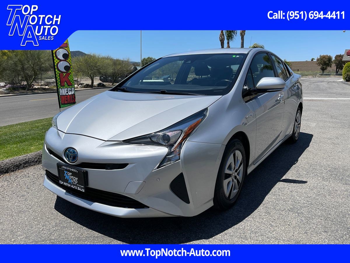 Used 2018 Toyota Prius Three image 1