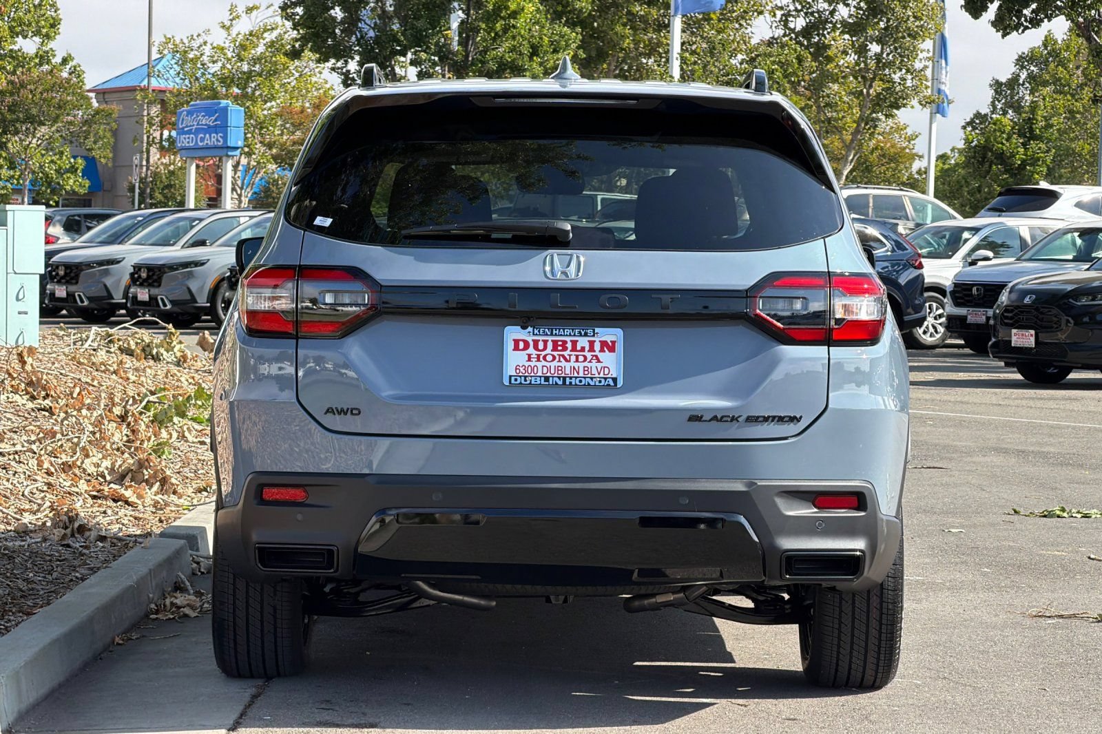 New 2026 Honda Pilot Black Edition image 5