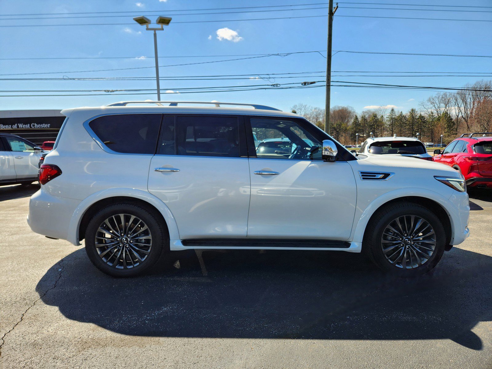 Used 2024 INFINITI QX80 Sensory w/ Cargo Package image 6