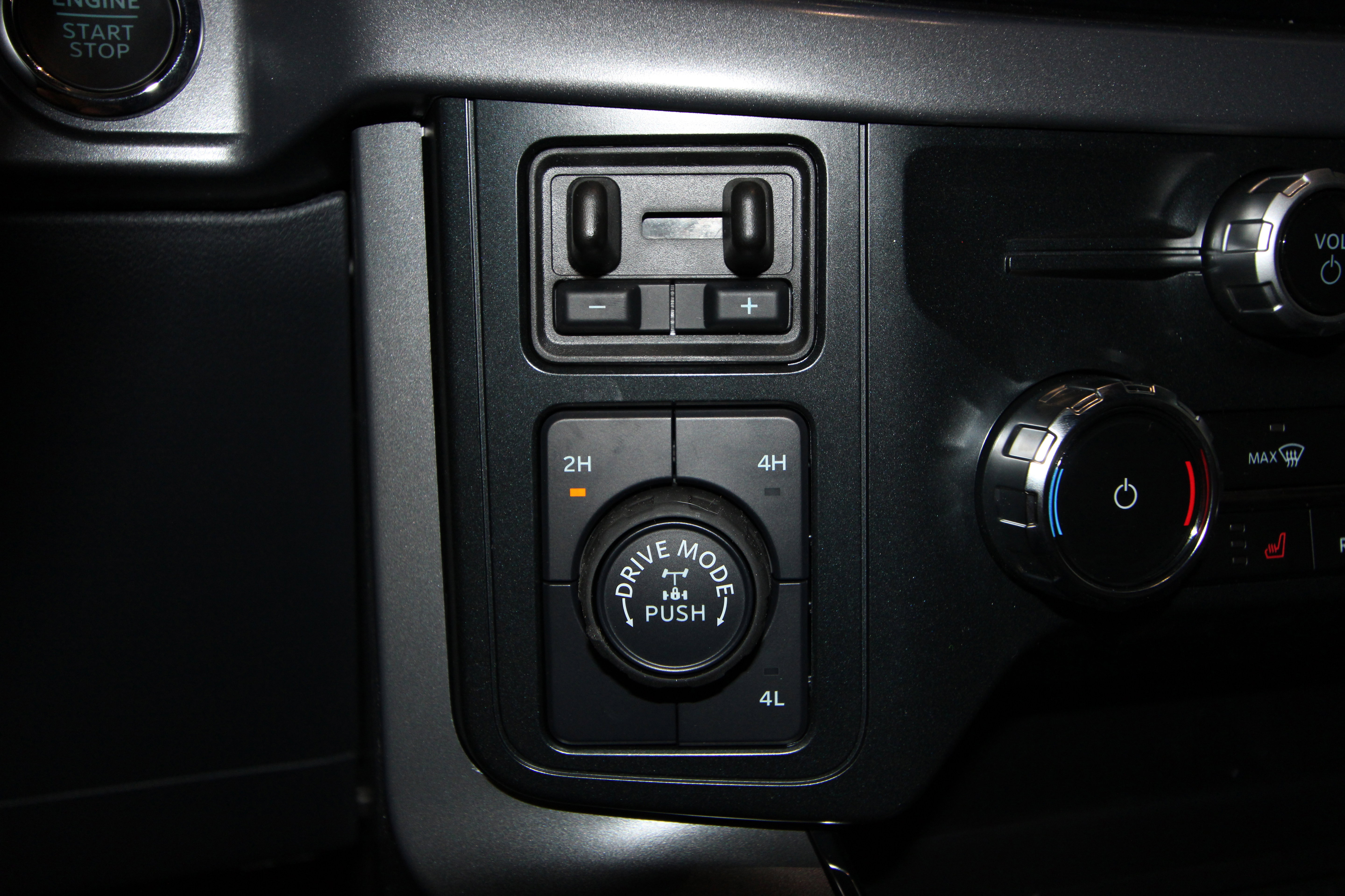 New 2025 Ford F150 XLT w/ Equipment Group 303A High image 14