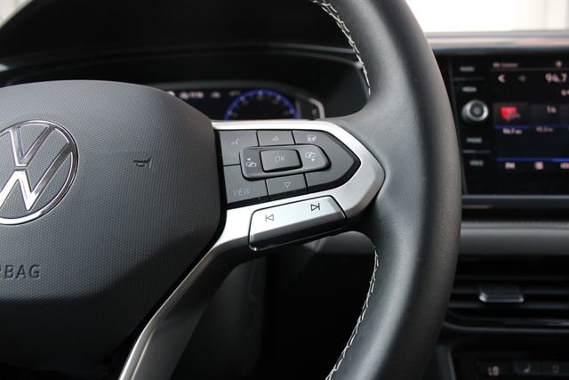 Used 2024 Volkswagen Taos SEL AWD/4WD image 14