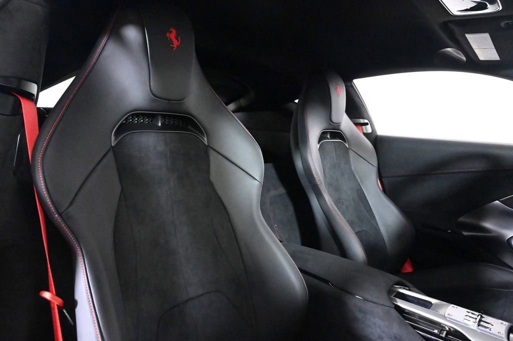 Used 2026 Ferrari 12Cilindri RWD image 4