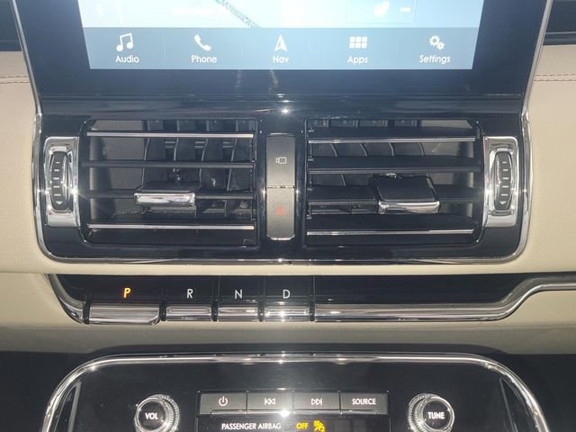 Used 2019 Lincoln Navigator Select w/ Technology Package RWD image 22