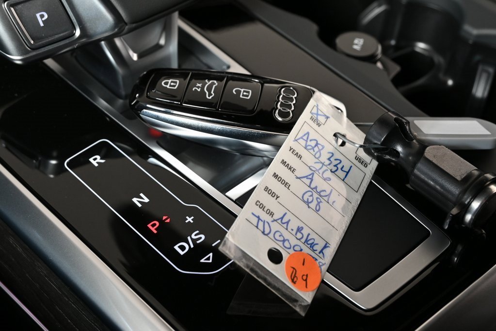 New 2026 Audi Q8 Premium image 16