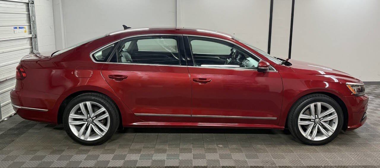 Used 2017 Volkswagen Passat 1.8T SE FWD image 2