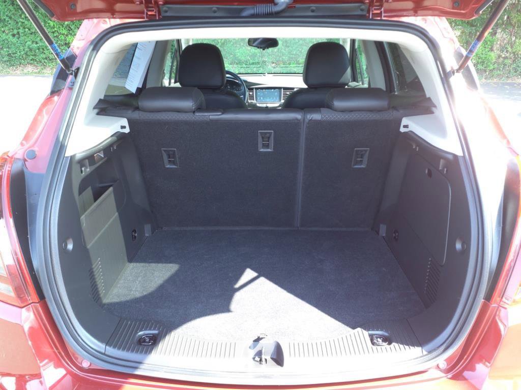 Certified 2021 Buick Encore Preferred image 31