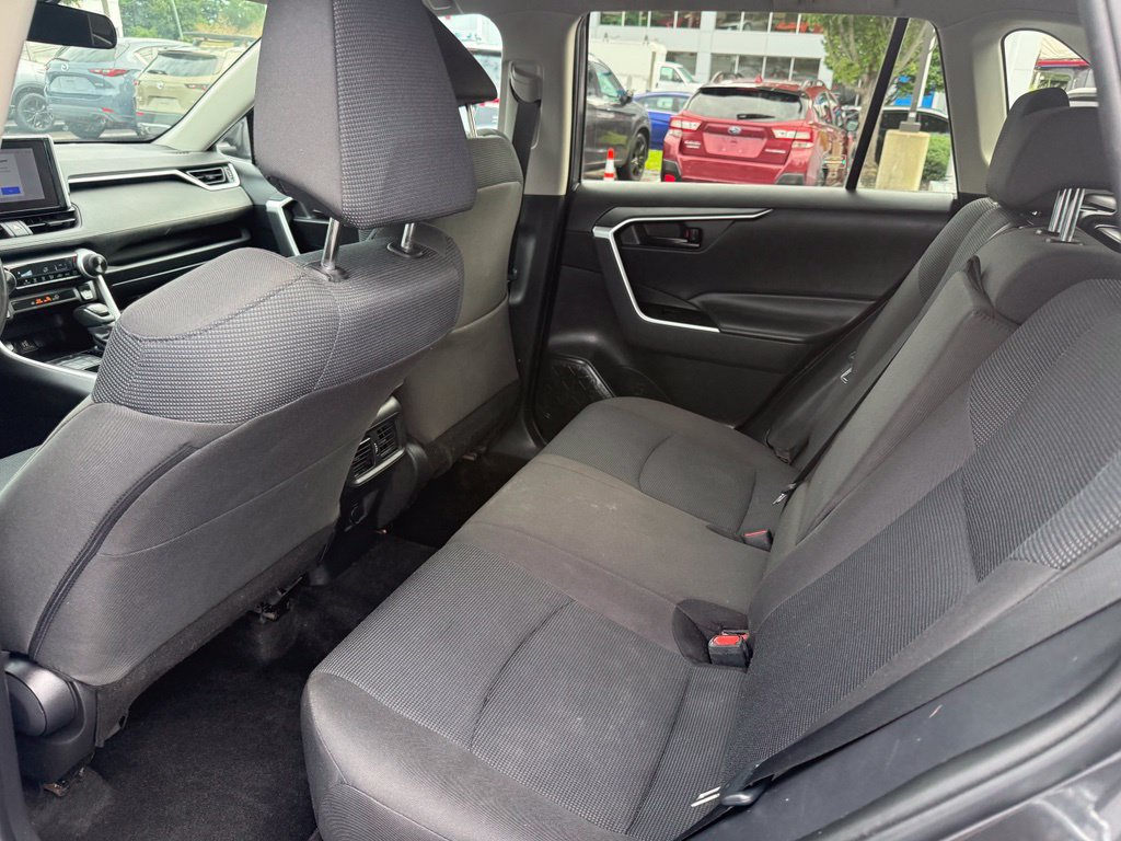 Certified 2023 Toyota RAV4 LE AWD/4WD image 16