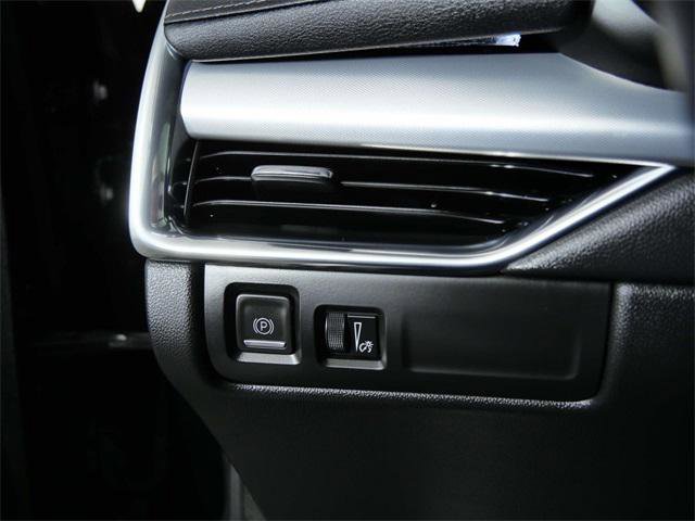 Used 2021 Cadillac XT4 Premium Luxury w/ Enhanced Visibility Package image 25