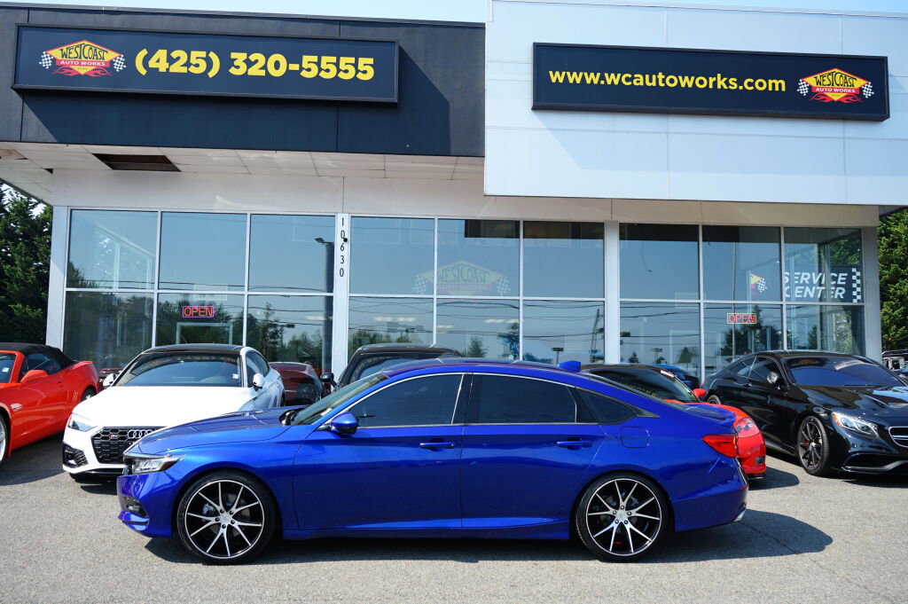 Used 2018 Honda Accord Sport image 2