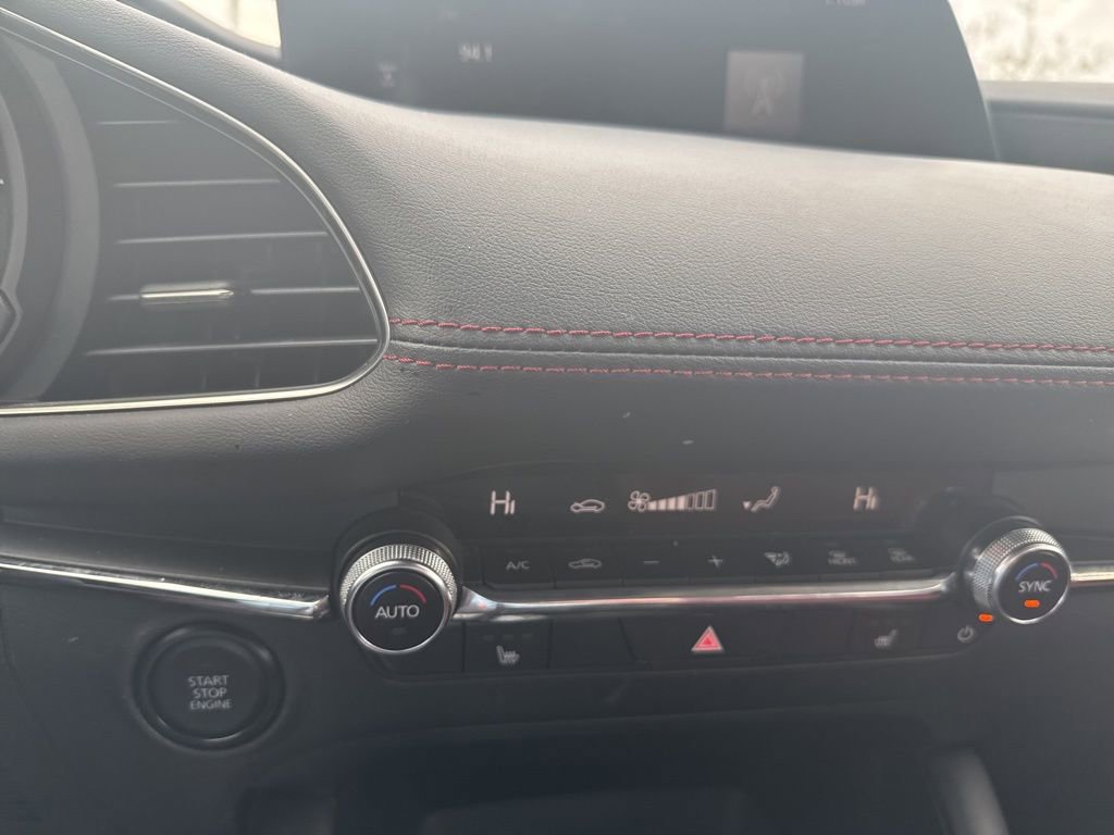 Used 2024 MAZDA MAZDA3 s image 29
