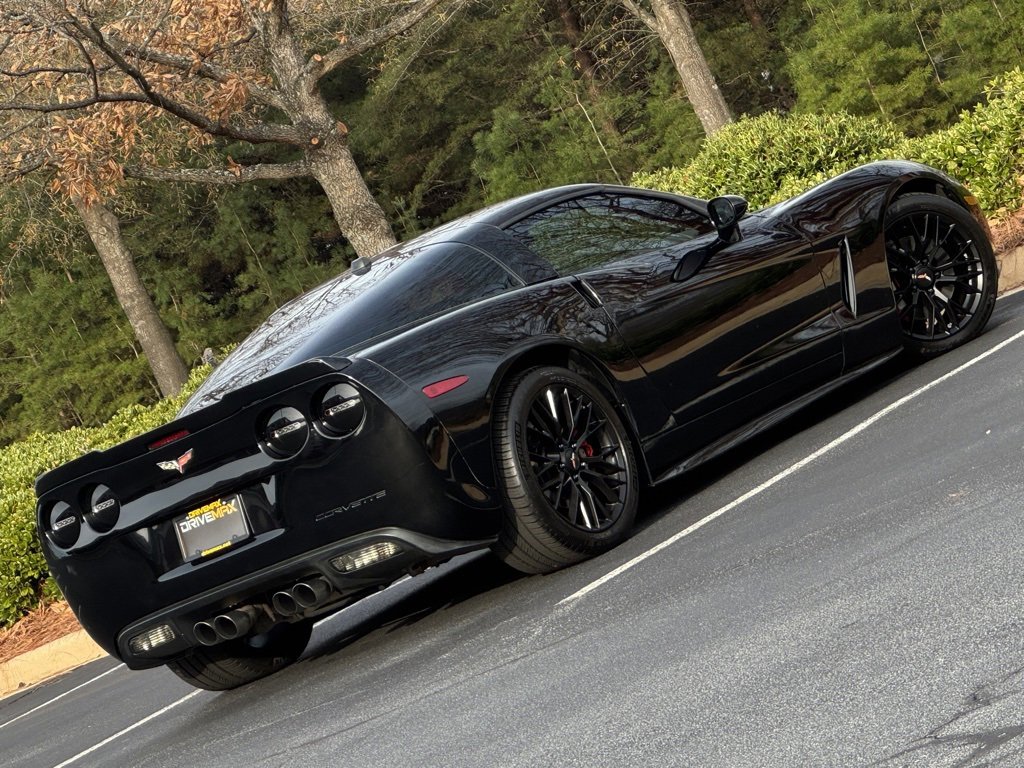 Used 2005 Chevrolet Corvette Coupe w/ Preferred Equipment Group image 11