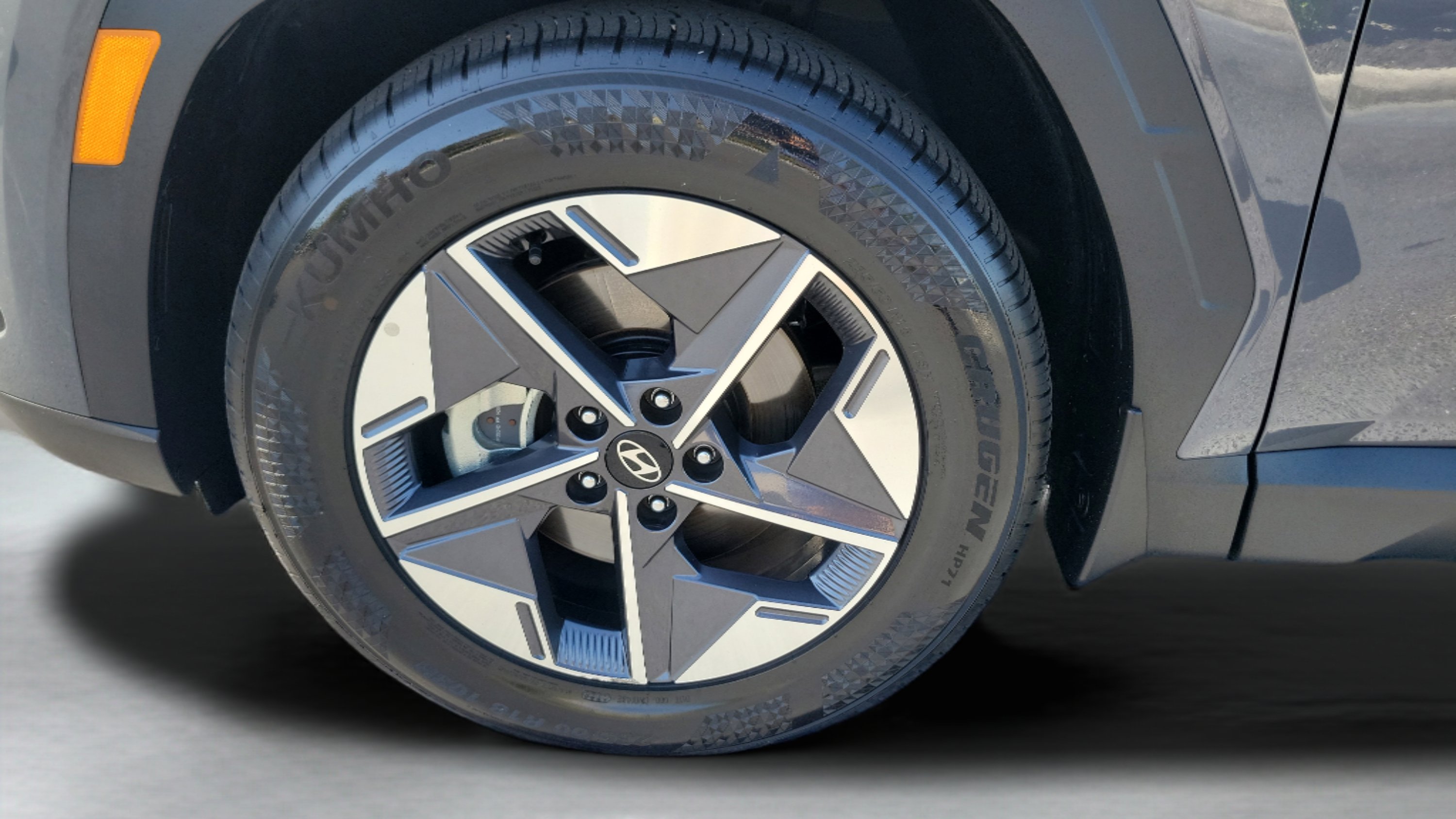 Certified 2025 Hyundai Tucson SEL FWD image 25