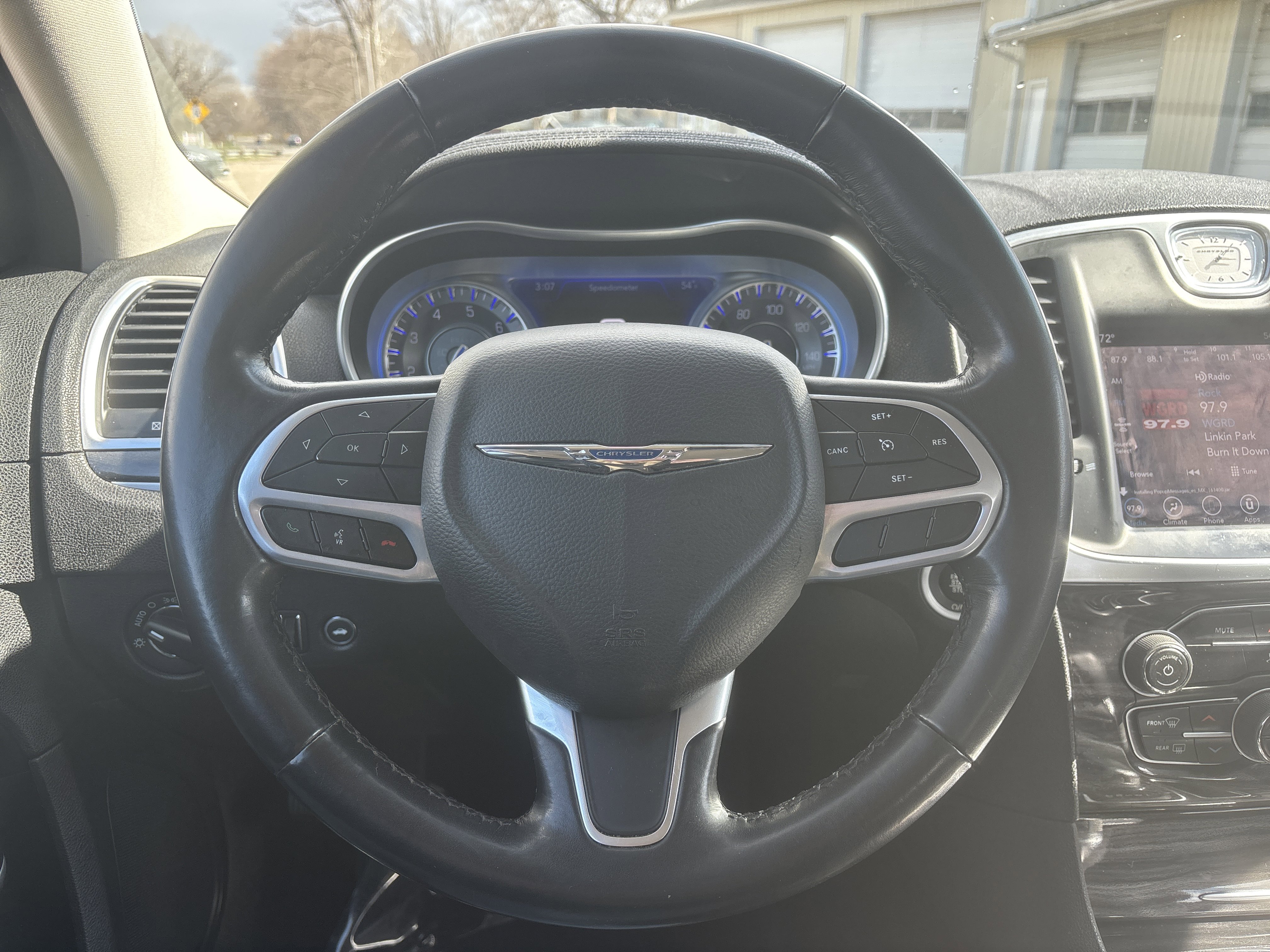 Used 2021 Chrysler 300 Touring w/ Sport Appearance Package image 21