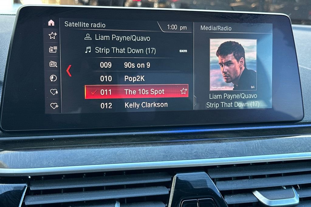 Used 2019 BMW 530e w/ M Sport Package image 19