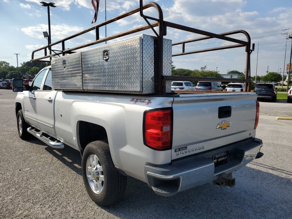 Used 2015 Chevrolet Silverado 2500 LT w/ LT Convenience Package AWD/4WD image 3