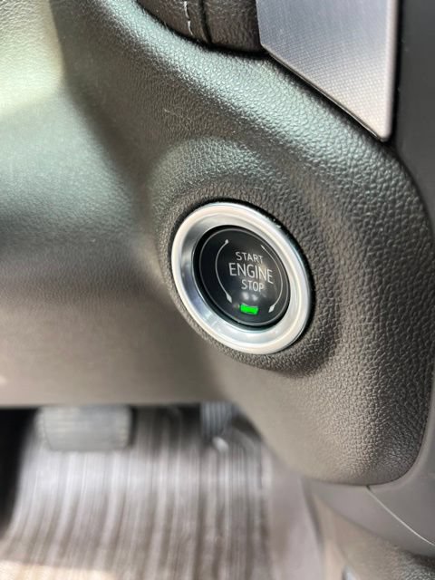 Used 2021 GMC Sierra 1500 SLT AWD/4WD image 21